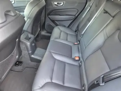 Photo 4 Volvo XC60  T6 Hybride Rechargeable 253 + 145ch Ultra Style Dark Geartronic 8 AWD