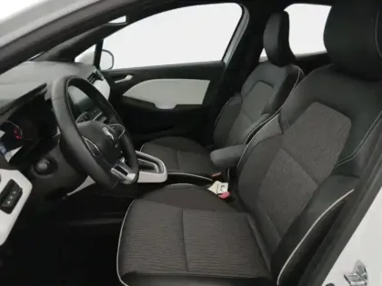 Photo 13 Renault Clio  1.6 E-Tech hybride 140ch Intens -21N