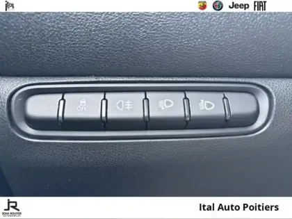 Photo 12 Fiat 500  FIAT  Icône berline 23,8 kWh