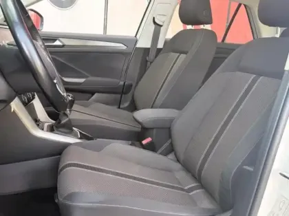 Photo 8 Volkswagen T-roc  1.0 TSI 115ch Lounge Euro6d-T 113g