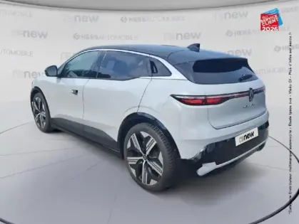 Photo 7 Renault Megane  E-Tech Electric EV60 220ch Iconic super charge -B