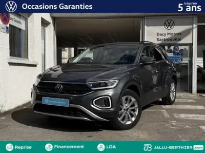 Photo 1 Volkswagen T-roc  1.5 TSI Evo2 150ch VW Edition DSG7