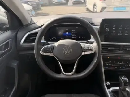 Photo 7 Volkswagen T-roc  1.5 TSI Evo2 150ch VW Edition DSG7