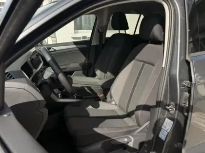 Photo 8 Volkswagen T-roc  1.5 TSI Evo2 150ch VW Edition DSG7