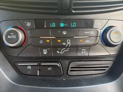 Photo 22 Ford Kuga  1.5 TDCi 120ch Stop&Start Titanium 4x2 Powershift
