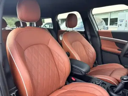 Photo 3 Mini Countryman  Cooper SE  125ch + 95ch Yours ALL4 BVA6