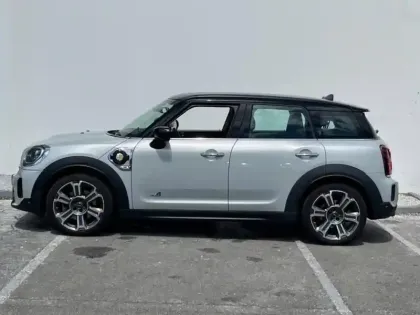 Photo 17 Mini Countryman  Cooper SE  125ch + 95ch Yours ALL4 BVA6