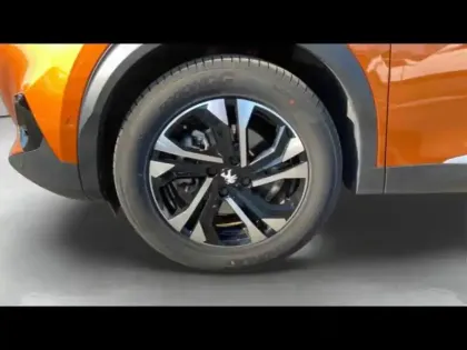Photo 9 Peugeot 2008  e- 136ch GT