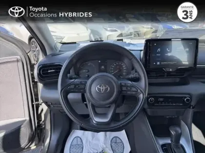 Photo 8 Toyota Yaris  116h Dynamic 5p MC24