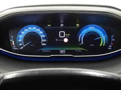 Photo 8 Peugeot 3008  HYBRID 225ch Roadtrip e-EAT8