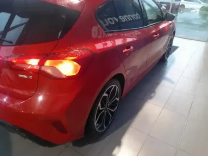 Photo 4 Ford Focus  1.0 EcoBoost 155ch mHEV ST-Line X