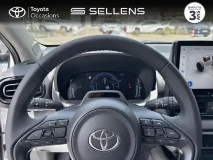 Photo 12 Toyota Yaris  116h Design 5p MY26