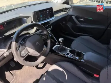 Photo 14 Peugeot 2008  1.2 PureTech 130ch S&S Allure Pack