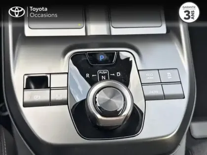 Photo 14 Toyota C-HR + 224ch 77kWh Design Grande Autonomie