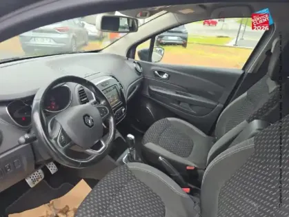 Photo 14 Renault Captur  1.3 TCe 150ch FAP Intens EDC