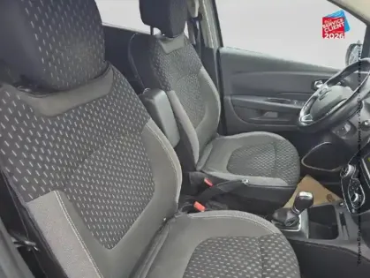 Photo 4 Renault Captur  1.3 TCe 150ch FAP Intens EDC