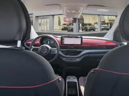 Photo 10 Fiat 500  e 95ch (RED) 2.0 MY23