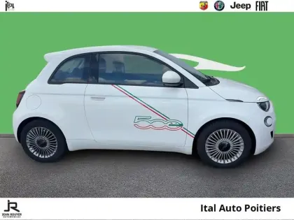 Photo 18 Fiat 500  Icône berline 23,8 kWh