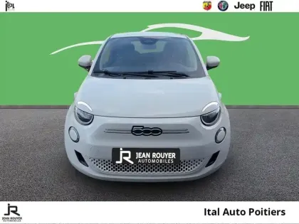 Photo 16 Fiat 500  Icône berline 23,8 kWh