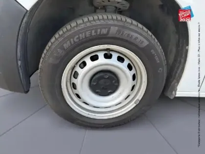 Photo 9 Peugeot Partner  Standard 650kg BlueHDi 100ch S&S Asphalt