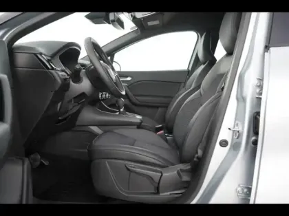 Photo 12 Renault Captur  1.6 E-Tech hybride 145ch Rive Gauche