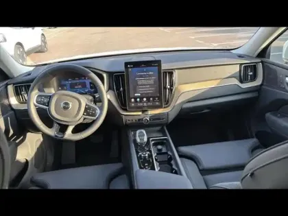 Photo 3 Volvo XC60  T6 Hybride Rechargeable 350ch Plus Style Chrome Geartronic 8