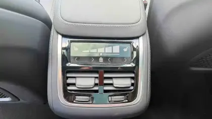 Photo 22 Volvo Xc90  T8 AWD Hybride Rechargeable 455 ch Geartronic 8 7pl