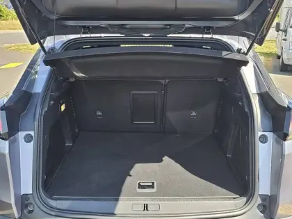 Photo 6 Peugeot 3008  PHEV HYBRID 180 EAT8