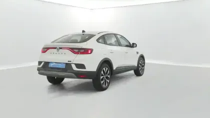 Photo 14 Renault Arkana  E-Tech hybride 145 - 22