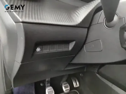 Photo 16 Peugeot 208  PureTech 100 S&S BVM6