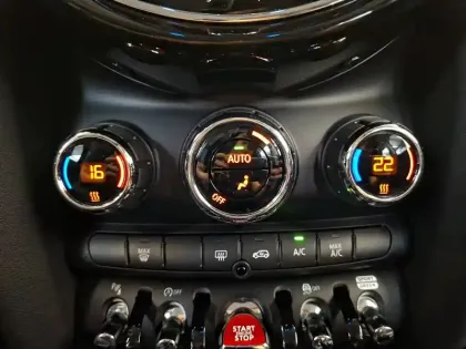 Photo 24 Mini Mini Hatch 3 Portes Cooper 136 ch DKG7