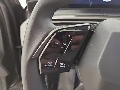 Photo 19 Peugeot 3008  Electrique 210 ch 73 kWh
