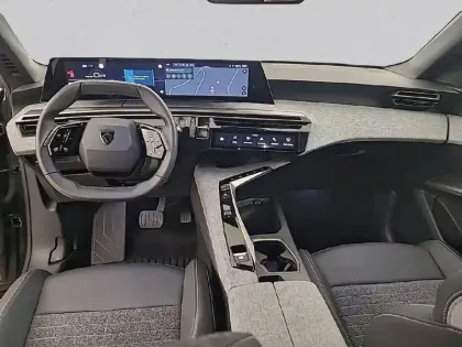 Photo 29 Peugeot 3008  Electrique 210 ch 73 kWh