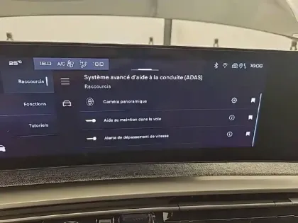 Photo 40 Peugeot 3008  Electrique 210 ch 73 kWh