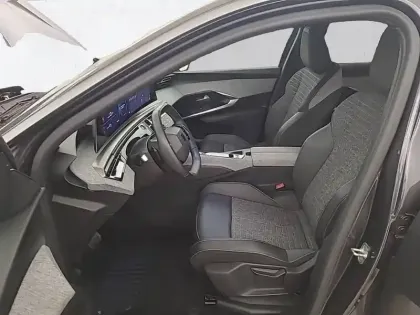 Photo 32 Peugeot 3008  Electrique 210 ch 73 kWh