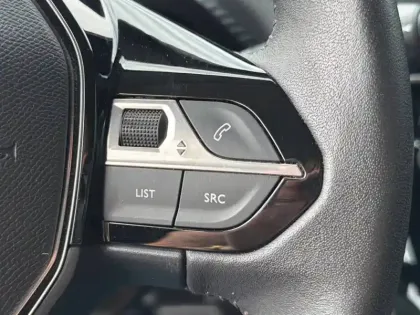 Photo 17 Peugeot 208  Electrique 50 kWh 136ch