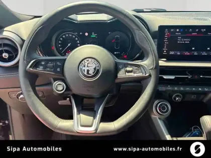 Photo 13 Alfa Romeo Tonale  1.3 Hybride Rechargeable PHEV 280ch AT6 Q4