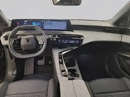 Photo 7 Peugeot 5008  Hybrid 145 ch e-DCS6