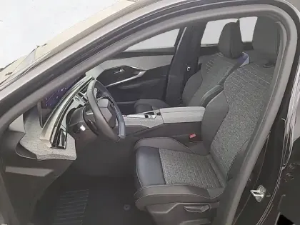 Photo 10 Peugeot 5008  Hybrid 145 ch e-DCS6