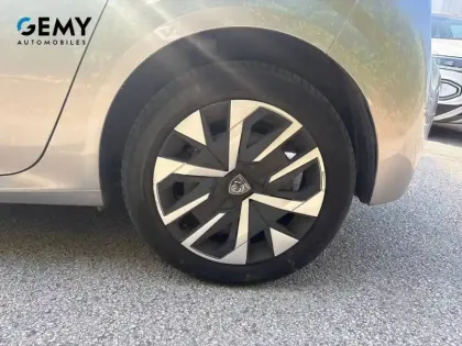 Photo 10 Peugeot 208  PureTech 100 S&S BVM6