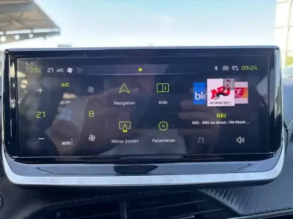 Photo 14 Peugeot 208  Hybrid 100 e-DCS6