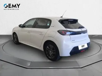 Photo 21 Peugeot 208  PureTech 75 S&S BVM5