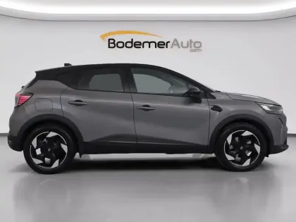 Photo 14 Renault Captur  E-Tech full hybrid 145 ch