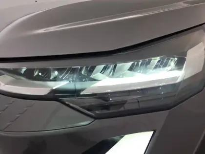 Photo 34 Renault Captur  E-Tech full hybrid 145 ch