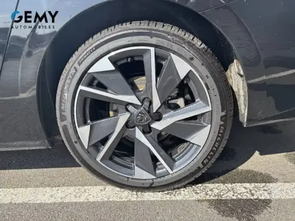 Photo 10 Peugeot 308  SW PureTech 130ch S&S BVM6
