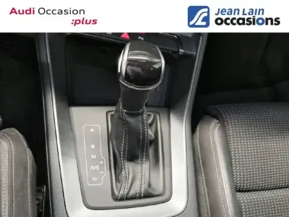 Photo 12 Audi Q3  40 TFSI 190 ch S tronic 7 Quattro