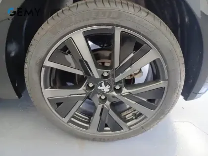 Photo 10 Peugeot 208  PureTech 130 S&S EAT8