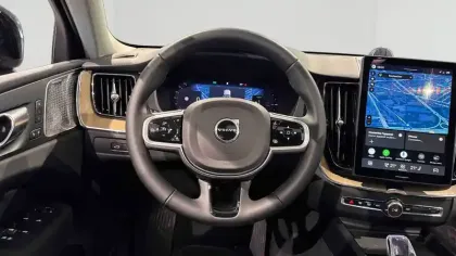 Photo 12 Volvo Xc60  T6 AWD Hybride rechargeable 253 ch+145 ch Geartronic 8