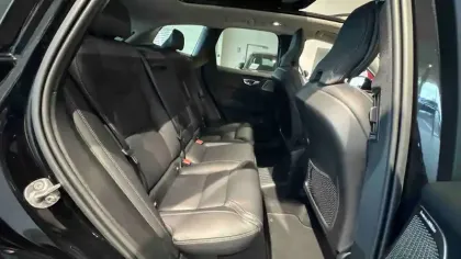 Photo 31 Volvo Xc60  T6 AWD Hybride rechargeable 253 ch+145 ch Geartronic 8