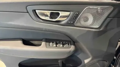 Photo 16 Volvo Xc60  T6 AWD Hybride rechargeable 253 ch+145 ch Geartronic 8